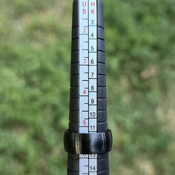 🖤 Smooth Matte Black Ring - Picture 6 of 7